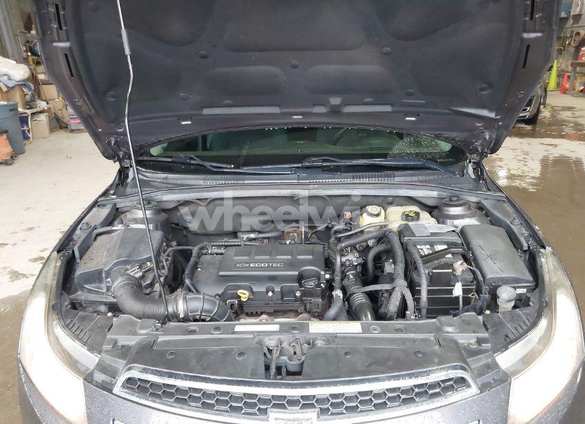 Photo 10 of 2011 Chevrolet Cruze 1LT (VIN 1G1PF5S98B7232371)