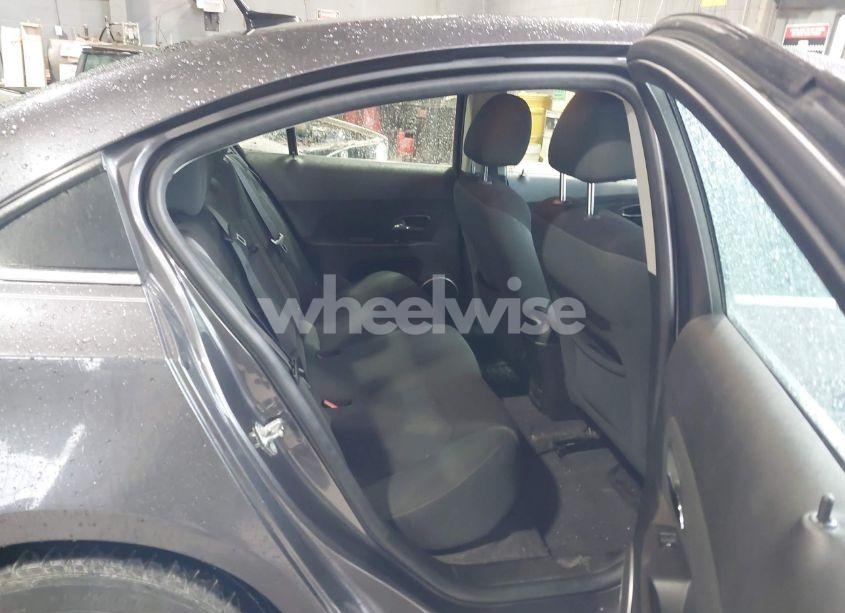 Photo 8 of 2011 Chevrolet Cruze 1LT (VIN 1G1PF5S98B7232371)