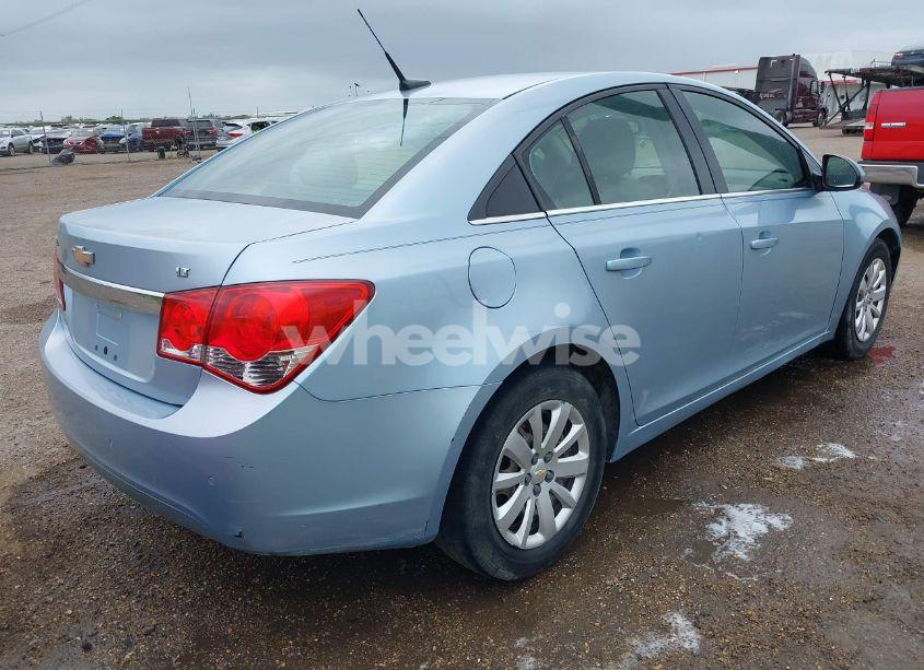Photo 4 of 2011 Chevrolet Cruze 1LT (VIN 1G1PF5S99B7296872)
