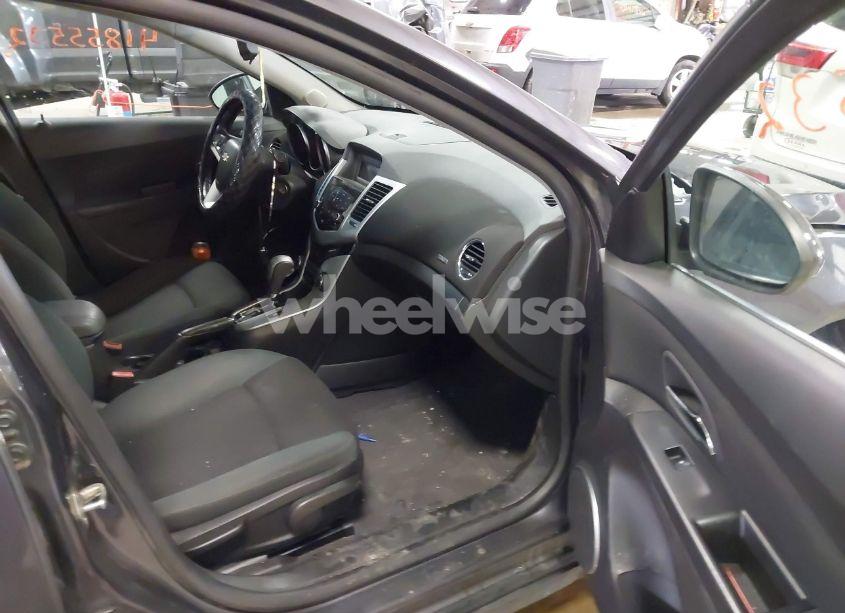 Photo 5 of 2011 Chevrolet Cruze 1LT (VIN 1G1PF5S9XB7171332)