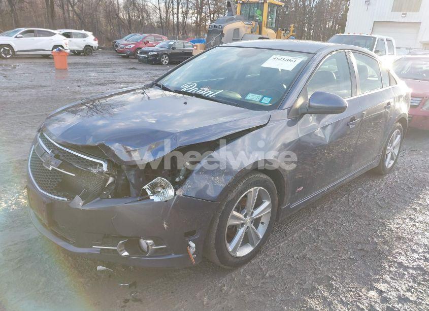 Photo 2 of 2013 Chevrolet Cruze 2LT MANUAL (VIN 1G1PF5SB4D7231076)