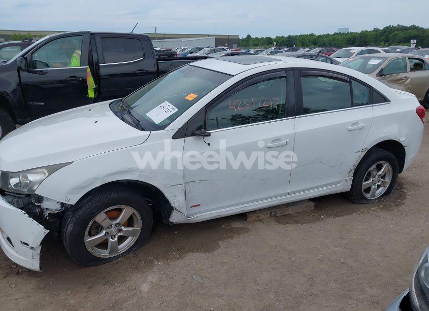 Photo 6 of 2012 Chevrolet Cruze 1LT (VIN 1G1PF5SC3C7145944)