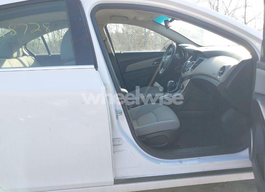 Photo 5 of 2012 Chevrolet Cruze 1LT (VIN 1G1PF5SCXC7136612)