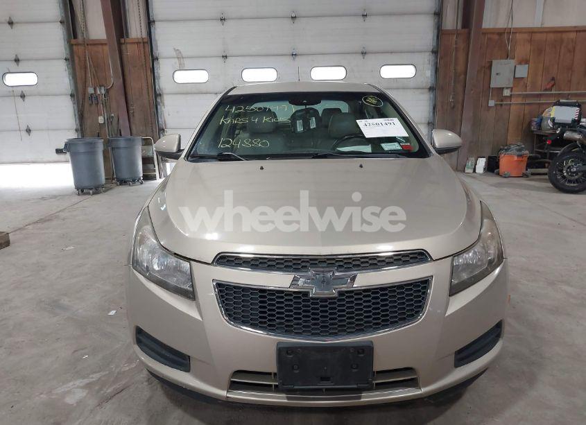 Photo 6 of 2011 Chevrolet Cruze 2LT (VIN 1G1PG5S90B7111024)