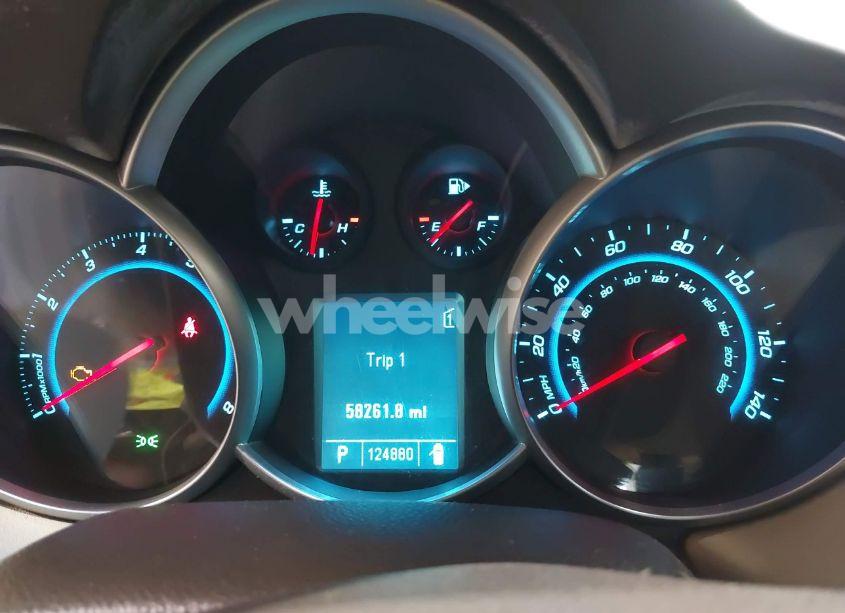 Photo 7 of 2011 Chevrolet Cruze 2LT (VIN 1G1PG5S90B7111024)