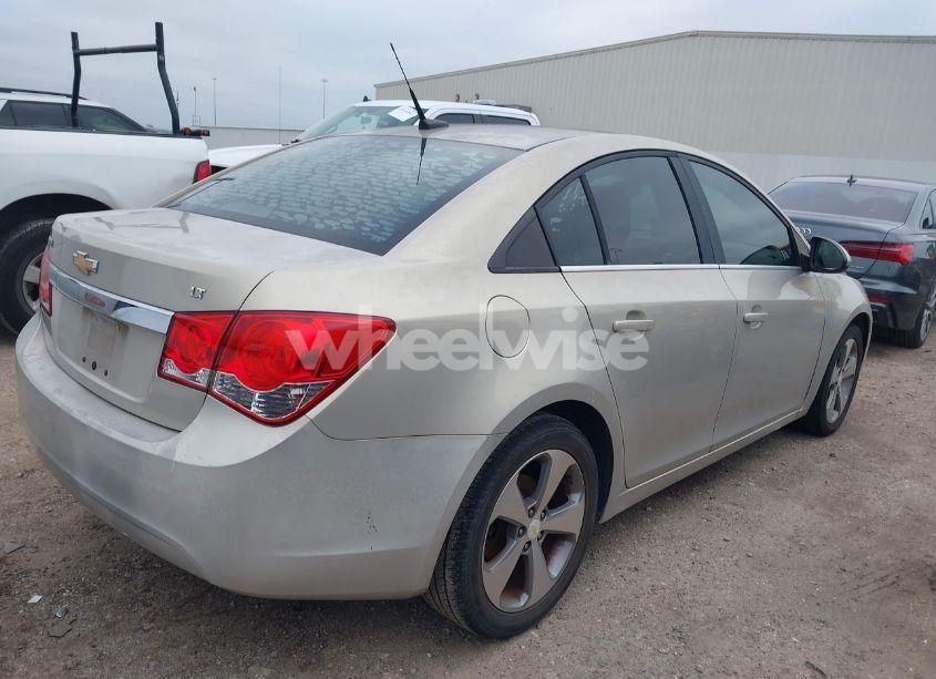 Photo 4 of 2011 Chevrolet Cruze 2LT (VIN 1G1PG5S90B7273221)