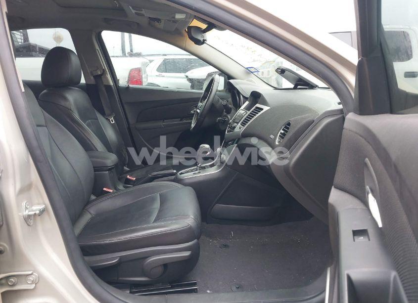 Photo 5 of 2011 Chevrolet Cruze 2LT (VIN 1G1PG5S90B7273221)