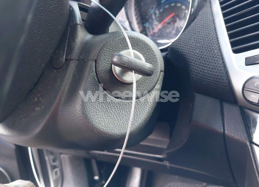 Photo 11 of 2011 Chevrolet Cruze 2LT (VIN 1G1PG5S92B7227941)