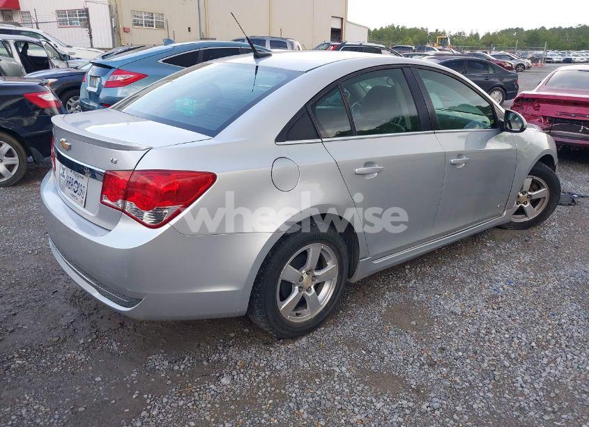 Photo 4 of 2011 Chevrolet Cruze 2LT (VIN 1G1PG5S92B7227941)