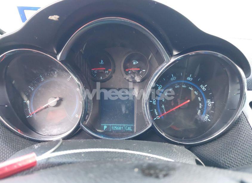 Photo 7 of 2011 Chevrolet Cruze 2LT (VIN 1G1PG5S92B7227941)