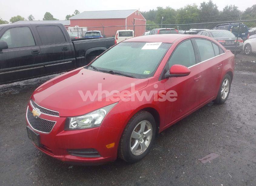 Photo 2 of 2011 Chevrolet Cruze 2LT (VIN 1G1PG5S94B7119935)