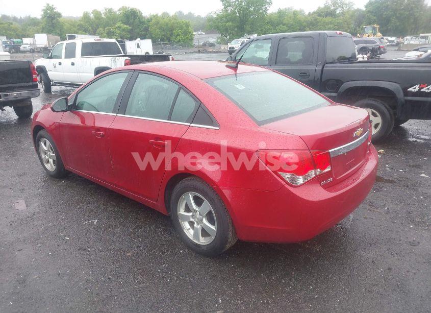 Photo 3 of 2011 Chevrolet Cruze 2LT (VIN 1G1PG5S94B7119935)