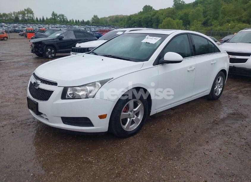 Photo 2 of 2011 Chevrolet Cruze 2LT (VIN 1G1PG5S94B7141482)