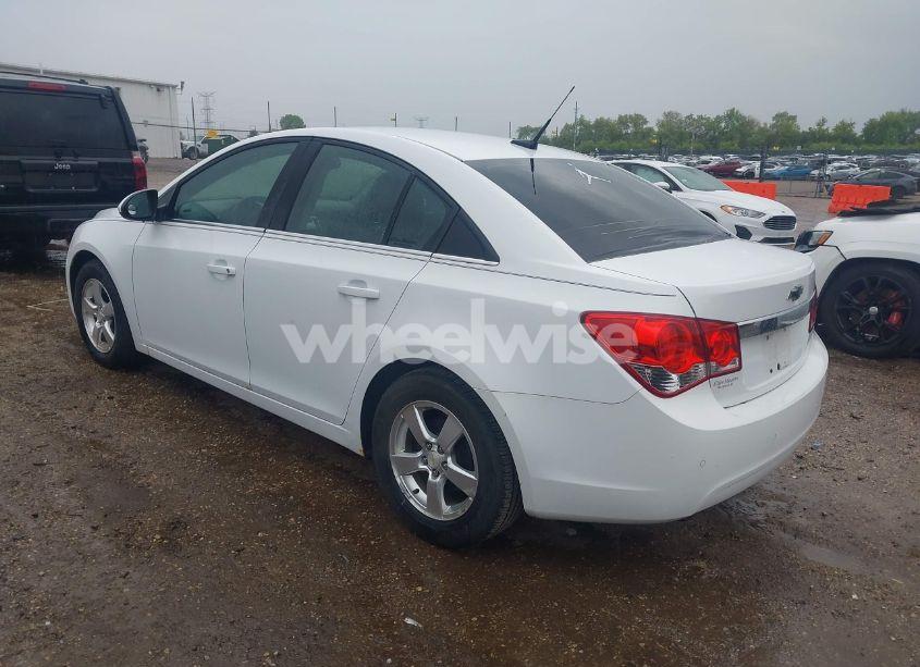 Photo 3 of 2011 Chevrolet Cruze 2LT (VIN 1G1PG5S94B7141482)