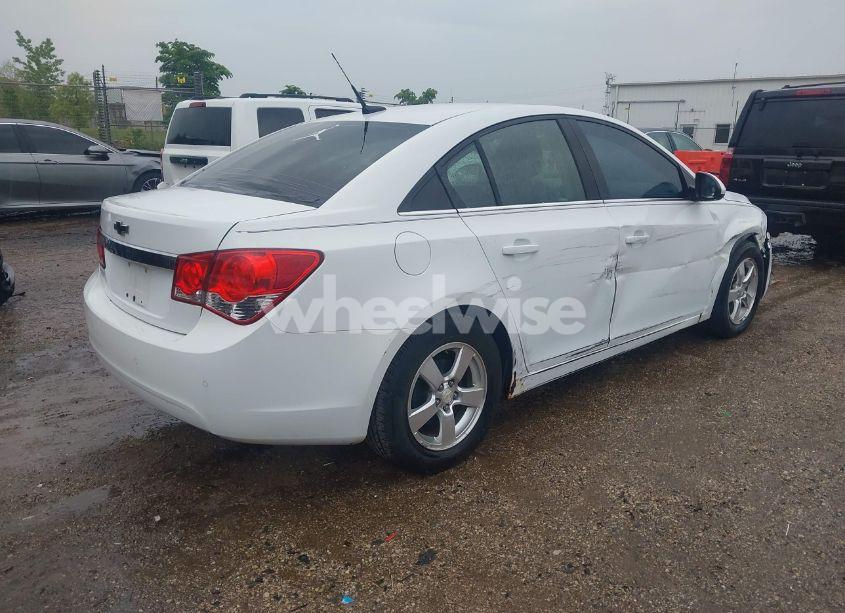 Photo 4 of 2011 Chevrolet Cruze 2LT (VIN 1G1PG5S94B7141482)