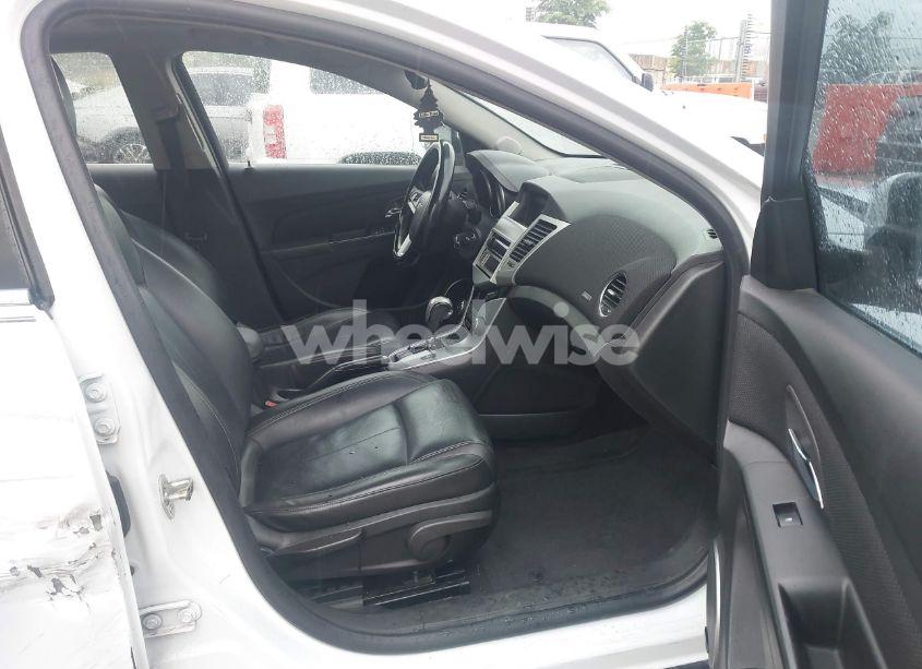 Photo 5 of 2011 Chevrolet Cruze 2LT (VIN 1G1PG5S94B7141482)