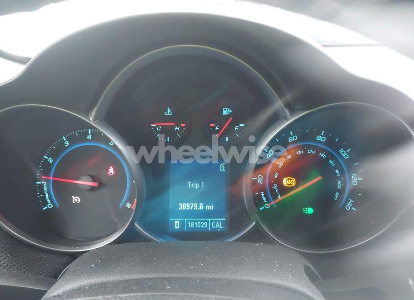 Photo 7 of 2011 Chevrolet Cruze 2LT (VIN 1G1PG5S94B7141482)