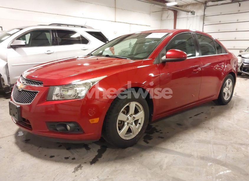 Photo 2 of 2011 Chevrolet Cruze 2LT (VIN 1G1PG5S95B7103422)