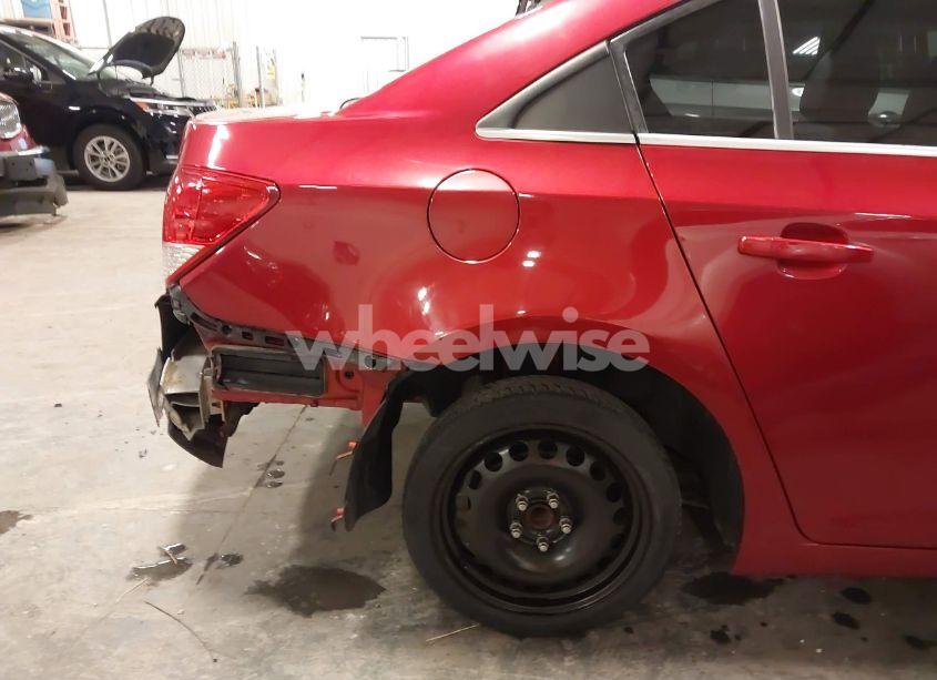 Photo 6 of 2011 Chevrolet Cruze 2LT (VIN 1G1PG5S95B7103422)