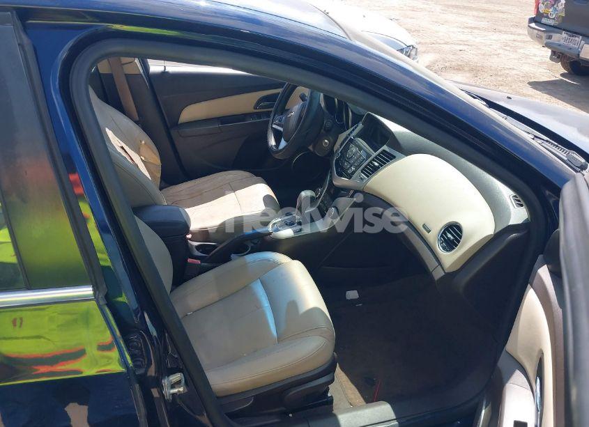 Photo 5 of 2011 Chevrolet Cruze 2LT (VIN 1G1PG5S96B7160034)