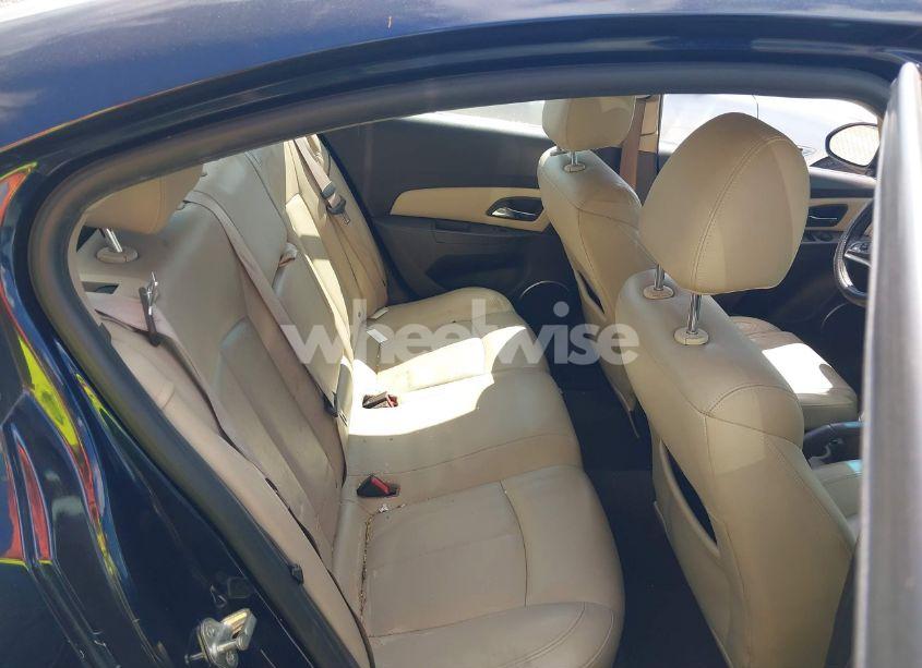 Photo 8 of 2011 Chevrolet Cruze 2LT (VIN 1G1PG5S96B7160034)