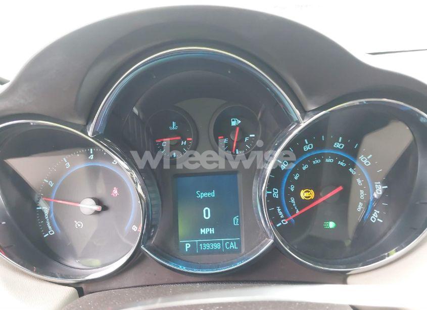 Photo 7 of 2011 Chevrolet Cruze 2LT (VIN 1G1PG5S96B7234441)