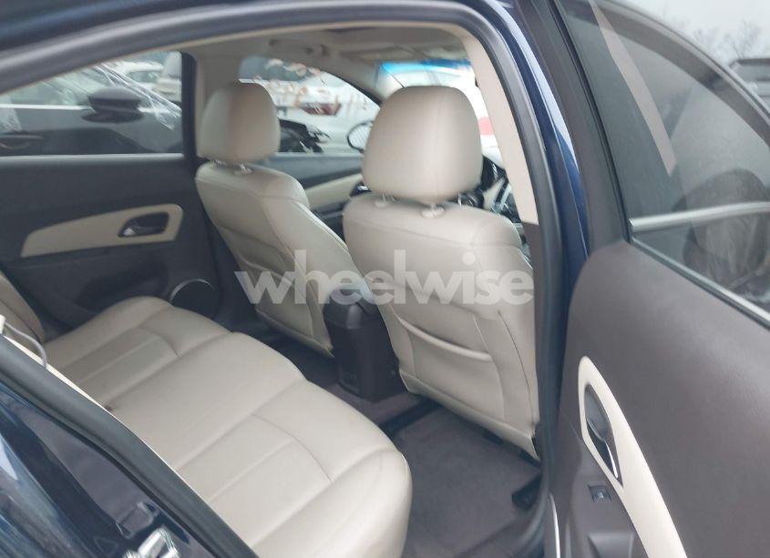 Photo 8 of 2011 Chevrolet Cruze 2LT (VIN 1G1PG5S96B7234441)