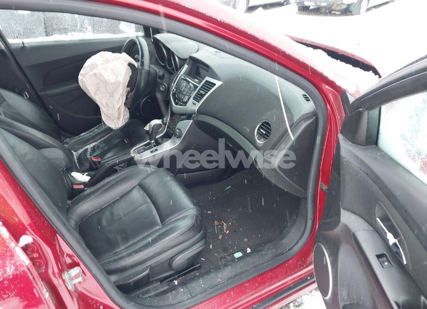 Photo 5 of 2011 Chevrolet Cruze 2LT (VIN 1G1PG5S97B7201075)