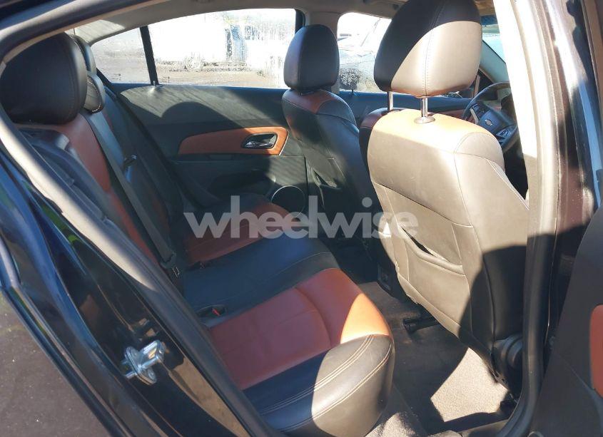 Photo 8 of 2011 Chevrolet Cruze 2LT (VIN 1G1PG5S98B7204633)