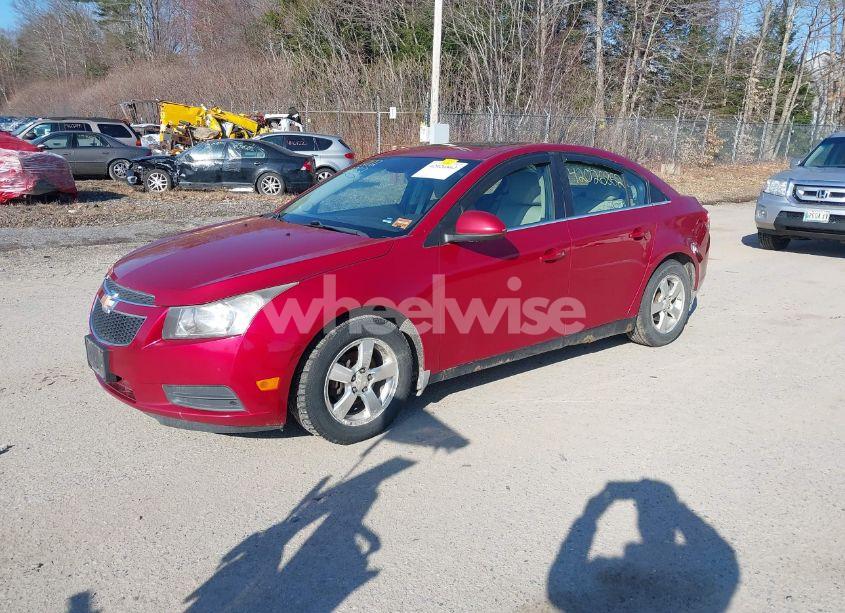 Photo 2 of 2011 Chevrolet Cruze 2LT (VIN 1G1PG5S98B7283379)