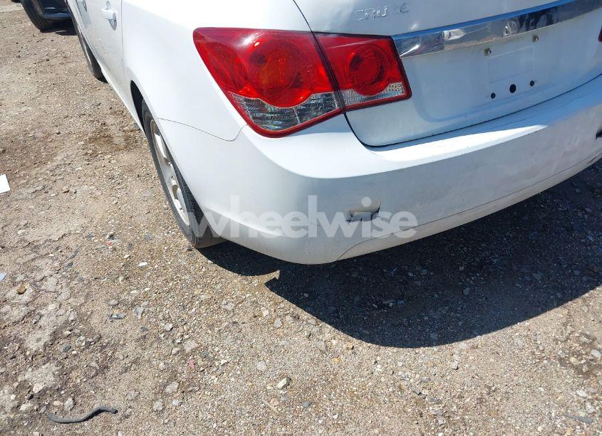 Photo 13 of 2011 Chevrolet Cruze 2LT (VIN 1G1PG5S99B7147603)