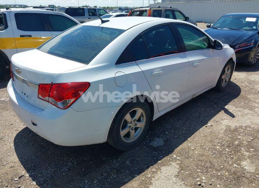 Photo 4 of 2011 Chevrolet Cruze 2LT (VIN 1G1PG5S99B7147603)