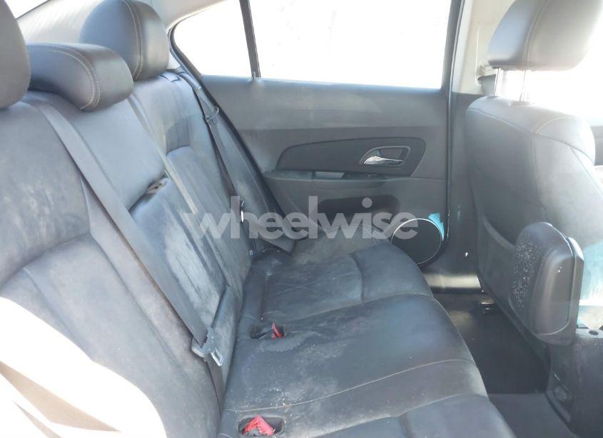 Photo 8 of 2011 Chevrolet Cruze 2LT (VIN 1G1PG5S99B7182058)