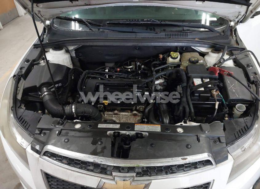 Photo 10 of 2011 Chevrolet Cruze 2LT (VIN 1G1PG5S99B7202485)