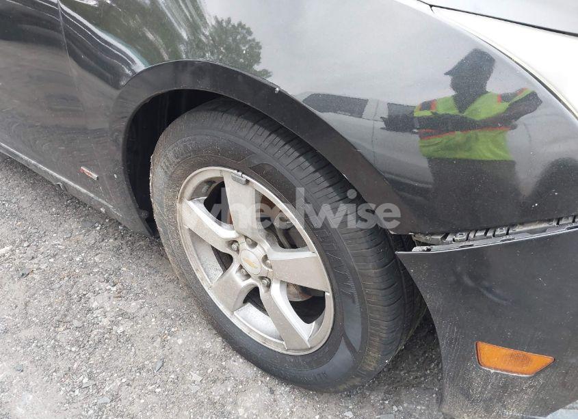 Photo 16 of 2011 Chevrolet Cruze 2LT (VIN 1G1PG5S99B7246731)