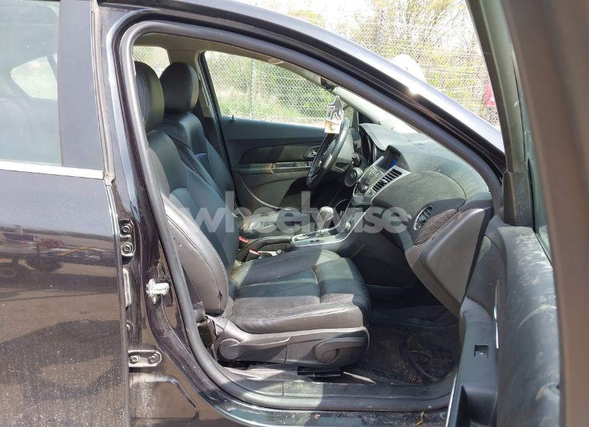 Photo 5 of 2011 Chevrolet Cruze 2LT (VIN 1G1PG5S9XB7154690)