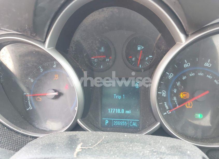 Photo 7 of 2011 Chevrolet Cruze 2LT (VIN 1G1PG5S9XB7154690)