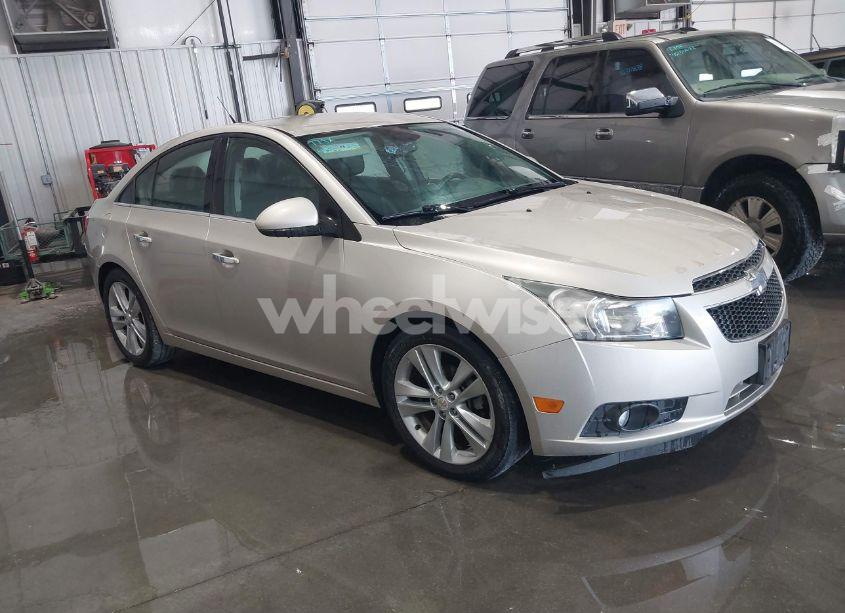 2014 Chevrolet Cruze LTZ (VIN 1G1PG5SB0E7125951) main photo