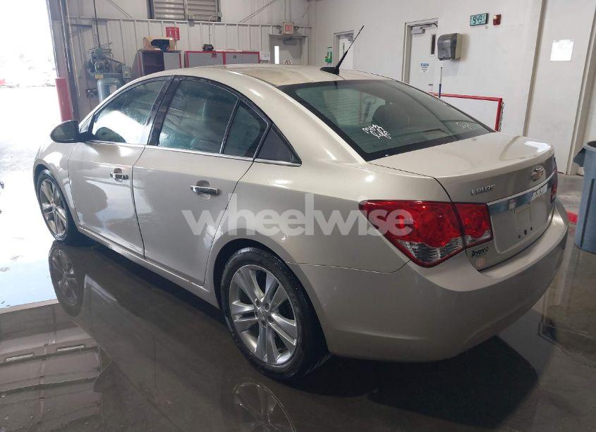 Photo 3 of 2014 Chevrolet Cruze LTZ (VIN 1G1PG5SB0E7125951)