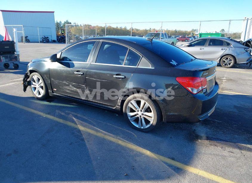 Photo 3 of 2014 Chevrolet Cruze LTZ (VIN 1G1PG5SB0E7379644)