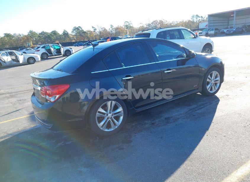 Photo 4 of 2014 Chevrolet Cruze LTZ (VIN 1G1PG5SB0E7379644)