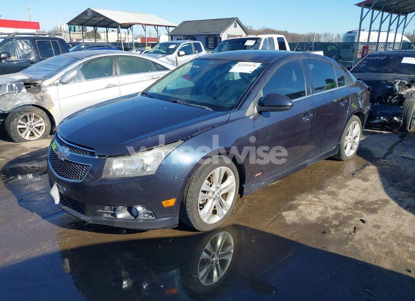 Photo 2 of 2014 Chevrolet Cruze LTZ (VIN 1G1PG5SB0E7379871)