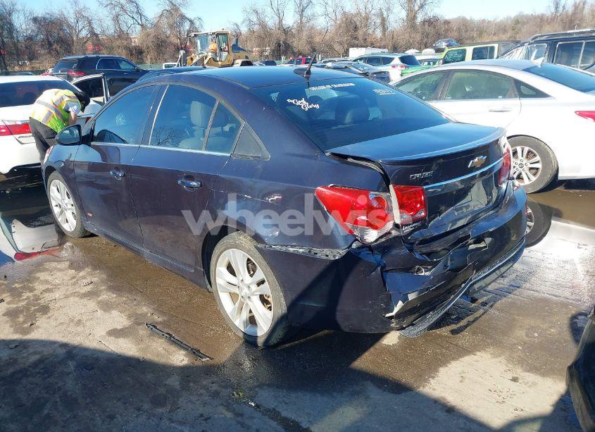 Photo 3 of 2014 Chevrolet Cruze LTZ (VIN 1G1PG5SB0E7379871)