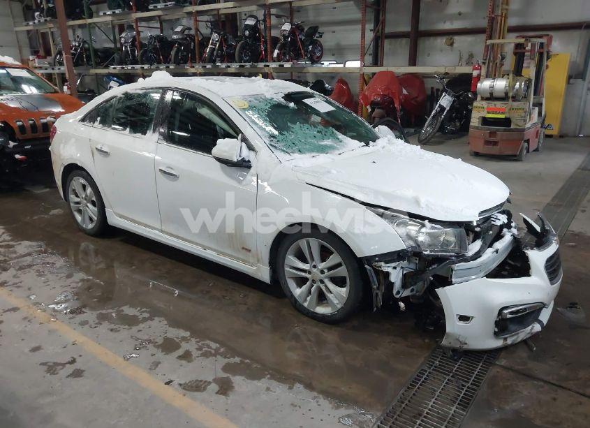 2015 Chevrolet Cruze LTZ (VIN 1G1PG5SB0F7108410) main photo