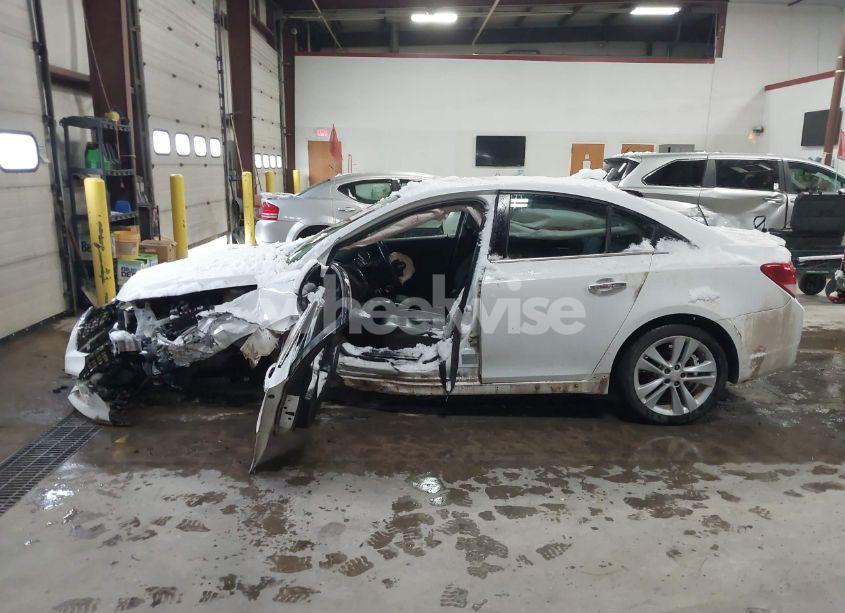 Photo 14 of 2015 Chevrolet Cruze LTZ (VIN 1G1PG5SB0F7108410)
