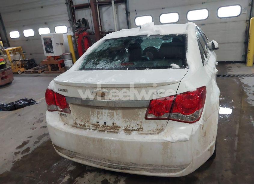 Photo 16 of 2015 Chevrolet Cruze LTZ (VIN 1G1PG5SB0F7108410)