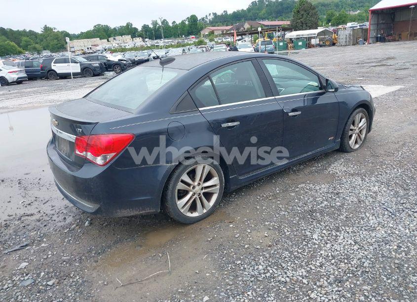 Photo 4 of 2015 Chevrolet Cruze LTZ (VIN 1G1PG5SB0F7121741)