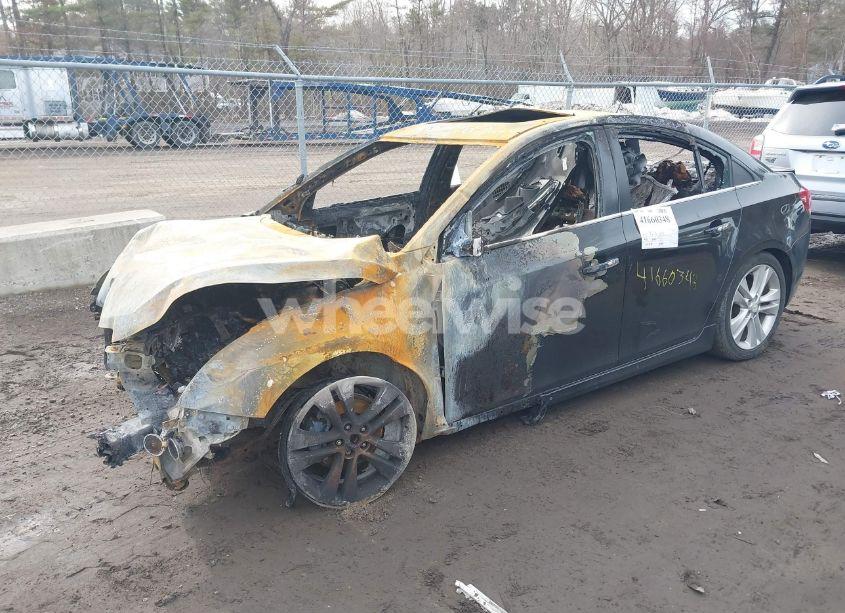 Photo 2 of 2015 Chevrolet Cruze LTZ (VIN 1G1PG5SB0F7124493)