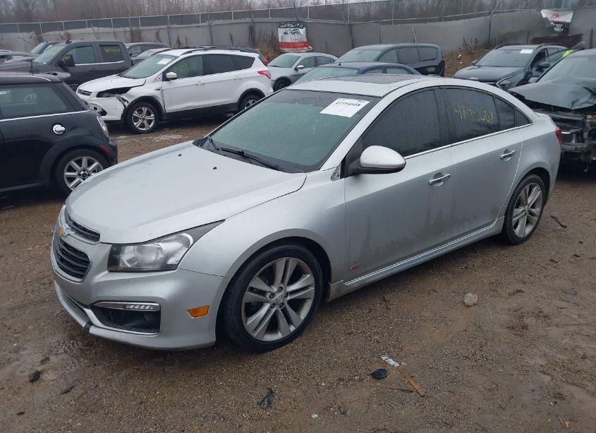 Photo 2 of 2015 Chevrolet Cruze LTZ (VIN 1G1PG5SB0F7133565)