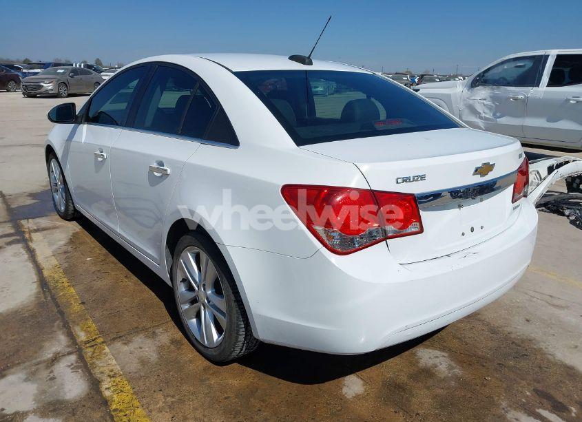 Photo 3 of 2015 Chevrolet Cruze LTZ (VIN 1G1PG5SB0F7192406)